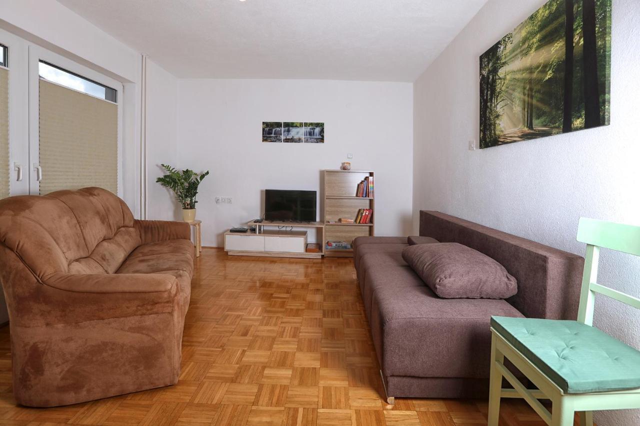 Gorenja Vas  Apartma Dolinar מראה חיצוני תמונה