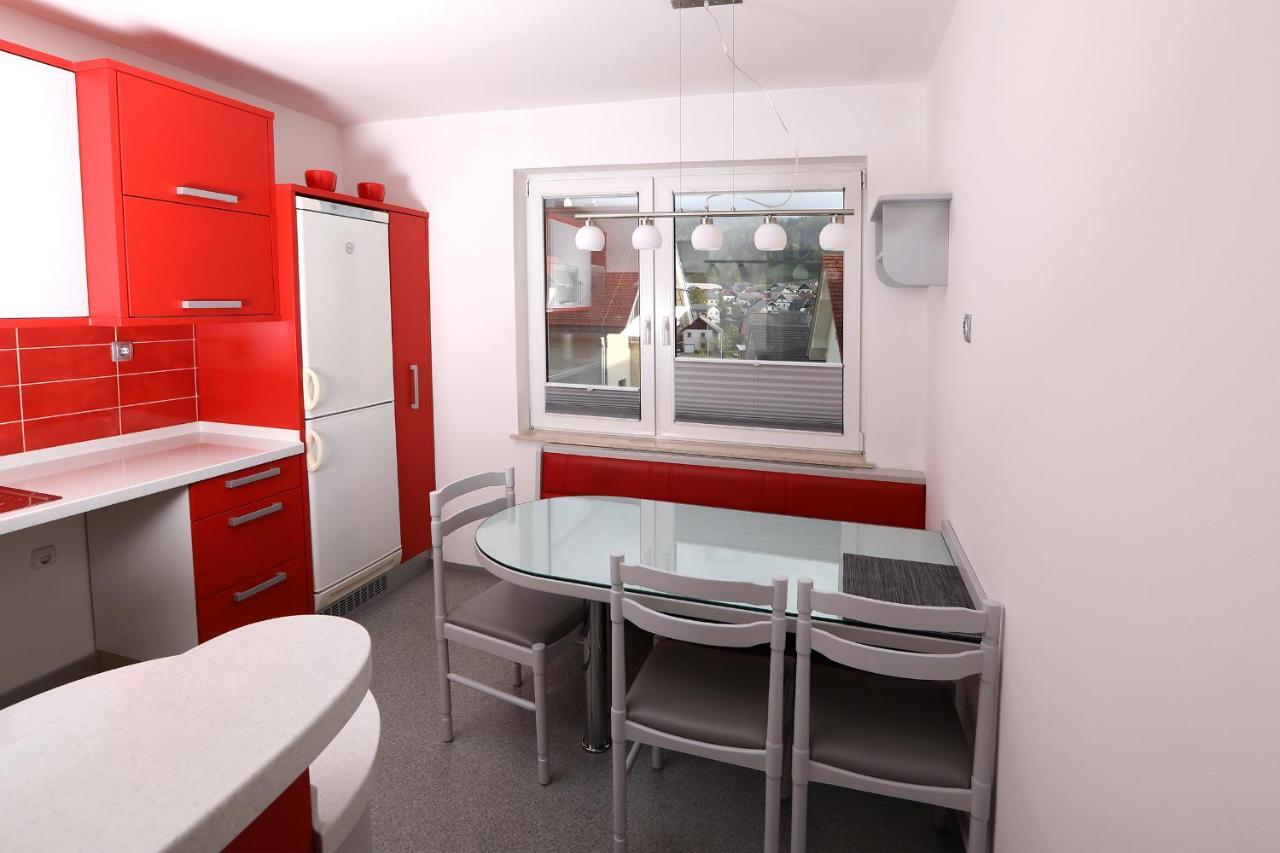 Gorenja Vas  Apartma Dolinar מראה חיצוני תמונה