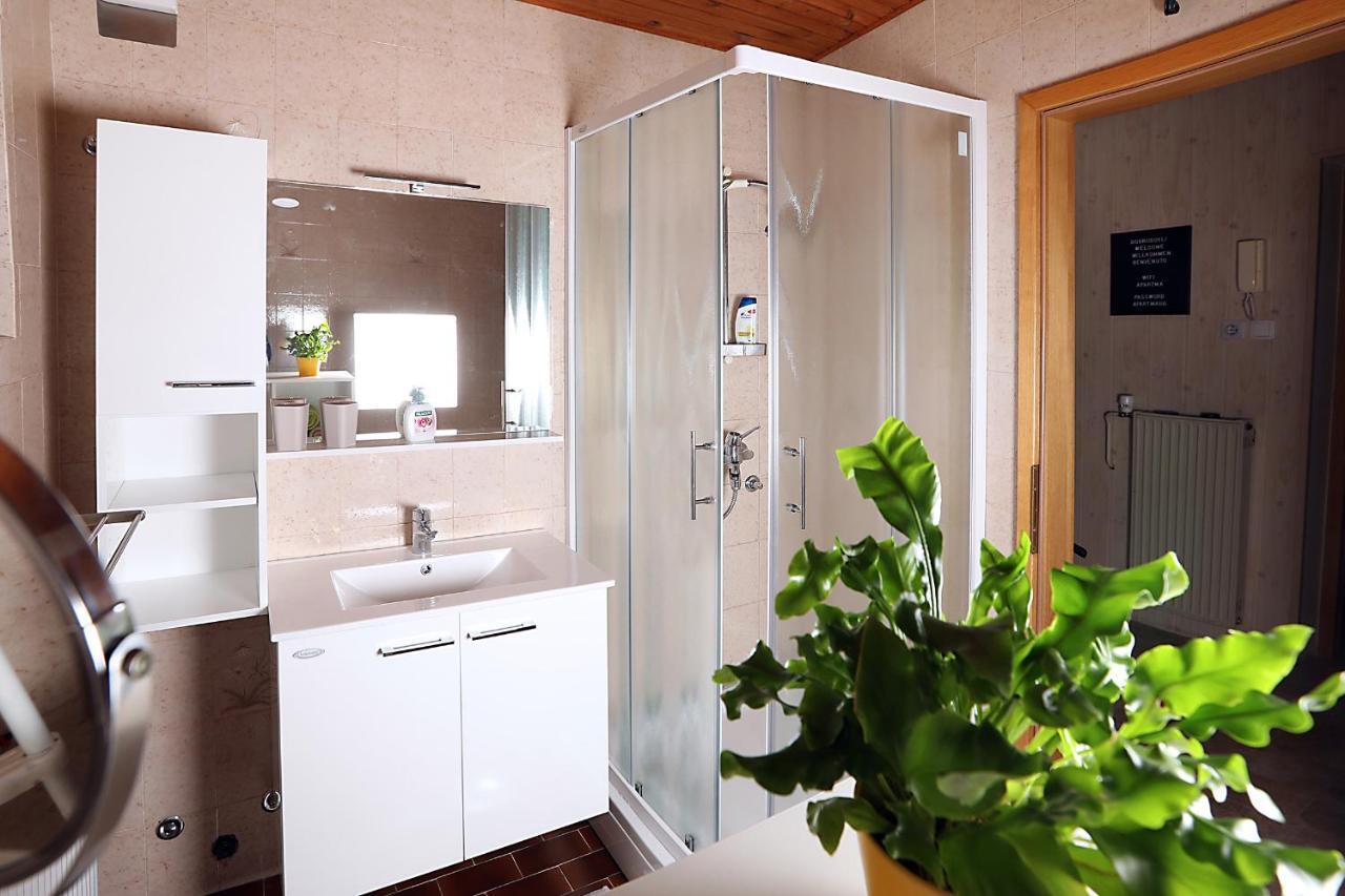 Gorenja Vas  Apartma Dolinar מראה חיצוני תמונה